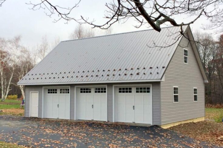 Pole Building with Vinyl Siding in Burlington, CT